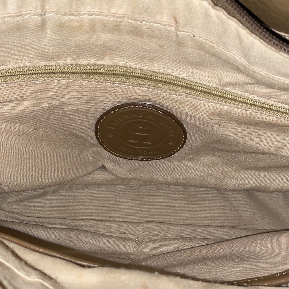 Etienn Aigner Shoulder Bag - Picture 8 of 11